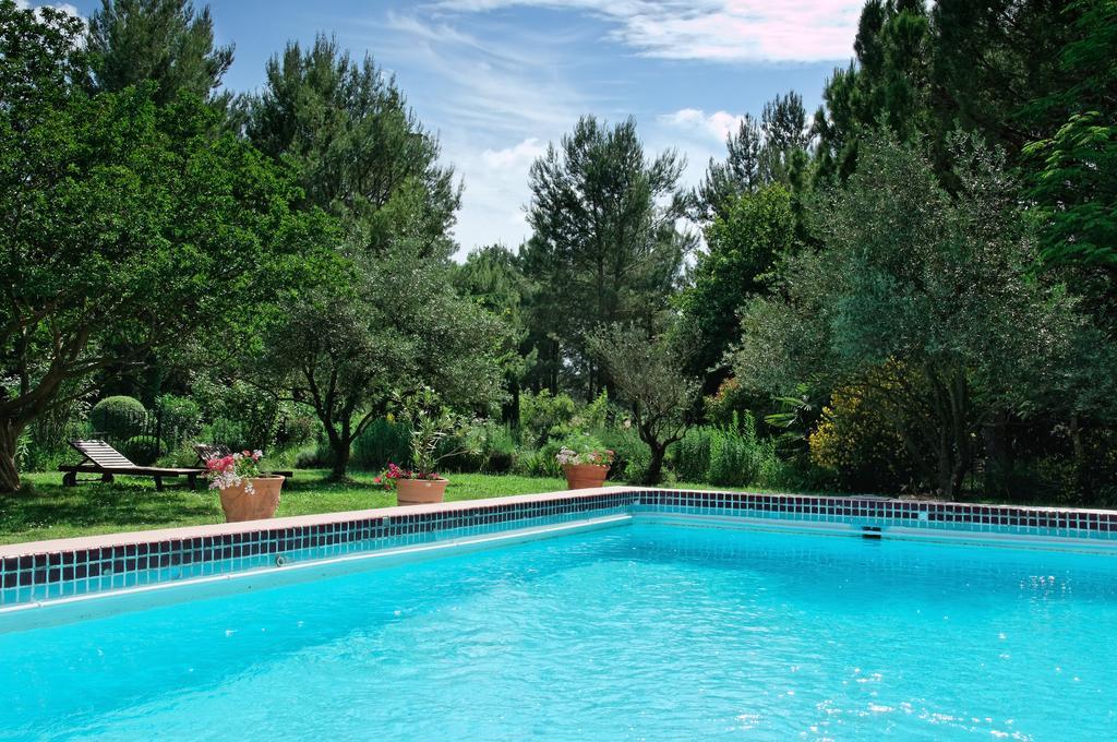 Le Domaine De Saint Veran Orgon Εξωτερικό φωτογραφία