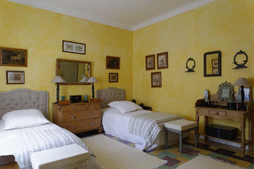Le Domaine De Saint Veran Orgon Εξωτερικό φωτογραφία
